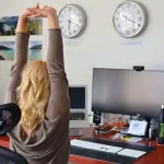Statul prelungit pe scaun si riscul bolilor cardiovasculare – moment de relaxare la birou