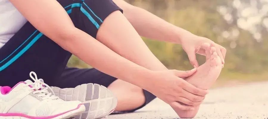 Durere de picioare la mers evaluata de cardiolog ca semn de boala arteriala periferica si risc cardiovascular