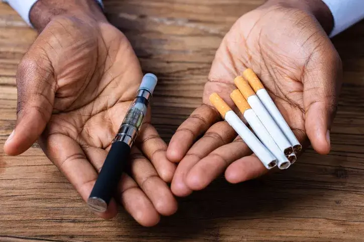 Comparație între vape și țigări clasice privind efectele asupra inimii și riscul cardiovascular
